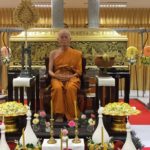 ศิษย์นับหมื่นร่วมส่งหลวงพ่อคูณ แห่ส่องทะเบียนรถเคลื่อนสรีรสังขาร