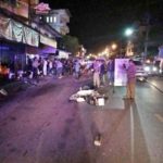 โจ๋ 17 เขม่นอริในผับ เจอขับเก๋งไล่ตาม ยิงร่างพรุน คลานไปตายบนฟุตปาธ