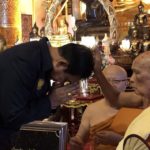 บิ๊กตู่ ร่วมสรงน้ำ ทักษิณโมลีธาตุ หลวงตาเคาะศีรษะให้พร อ้อนชอบเชียงใหม่มาก!