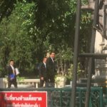 'บิ๊กตู่' ส่งยิ้มอารมณ์ดี รับวันเลือกตั้ง เผย ยังไม่ตัดสินใจงานการเมือง