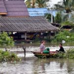 นครศรีฯอ่วม พิษปาบึก ซัดบ้านพัง ขาดแคลนอาหาร-ไฟฟ้าถูกตัด (คลิป-ภาพชุด)