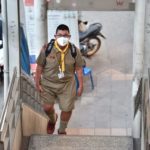 มหานครหน้ากาก! หวั่นพิษฝุ่น หน้ากากขาดตลาด หมดทุกร้าน (ชมภาพ)
