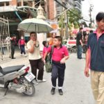 หนีฝุ่นพิษขั้นวิกฤต! พ่อแม่แห่รับลูกหลาน หลังประกาศปิดโรงเรียน (ภาพชุด)