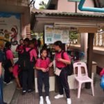 หนีฝุ่นพิษขั้นวิกฤต! พ่อแม่แห่รับลูกหลาน หลังประกาศปิดโรงเรียน (ภาพชุด)
