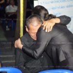 อ๊อฟ พงษ์พัฒน์ สุดเศร้า ยังป่วยมาร่วมอาลัย พ่อสะอาด สุดกลั้นปล่อยโฮ ต๋อย กอดปลอบ(คลิป)