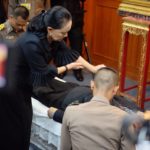 ประมวลภาพคนบันเทิง ร่วมอาลัย พ่อสะอาด ดาราอาวุโสสิ้นใจสงบ
