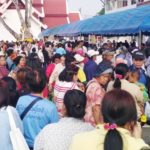 ทำบุญครบ 23 ปี วันละสังขาร‘หลวงพ่อเกษม เขมโก’แห่ซื้อหวยเกลี้ยงแผง