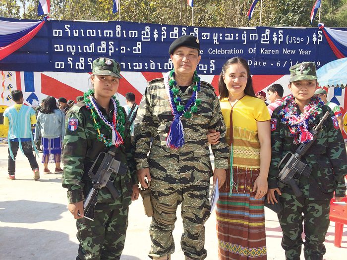 งานปีใหม่ในค่ายกะเหรี่ยง ชมวิถีชาติพันธุ์