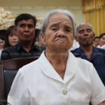น้องสาวสุดอาลัย ดูสรีรสังขาร 'หลวงพ่อคูณ' ครั้งสุดท้าย เล่าอดีตก่อนพี่ชายเข้าสู่ทางธรรม