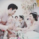 มาทั้งช่องเพื่อนเจ้าสาวสุดมันส์ นางเอกดัง วิวาห์ชื่นมื่น แห่ยินดี ยุ้ย-ธัญญ์ ซึ้งน้ำตาคลอ(คลิป)