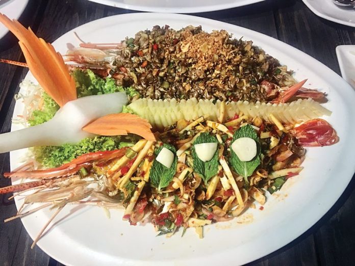 ริเวอร์ไวน์ ปากเกร็ด สบายๆ ริมเจ้าพระยา : อิ่มอร่อย