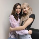 ดราม่าสุด! แฟนคลับด่าดารา-เกาะกระแสถ่ายรูปคู่ลิซ่า หวังเรียกไลค์ ทั้งที่ไม่ได้ชอบจริงๆ