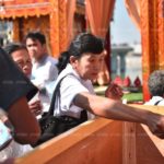 ประชาชนหลั่งไหลวางดอกไม้จันทน์หุ่นขี้ผึ้ง ‘หลวงพ่อคูณ’ แน่นวัดบ้านไร่ (ภาพชุด)