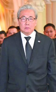 พลังประชารัฐชิงเปิดไพ่