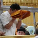 เผยภาพบรรจุ สรีรสังขาร หลวงพ่อคูณ ลงโลงไม้จันหอมลงรักปิดทอง