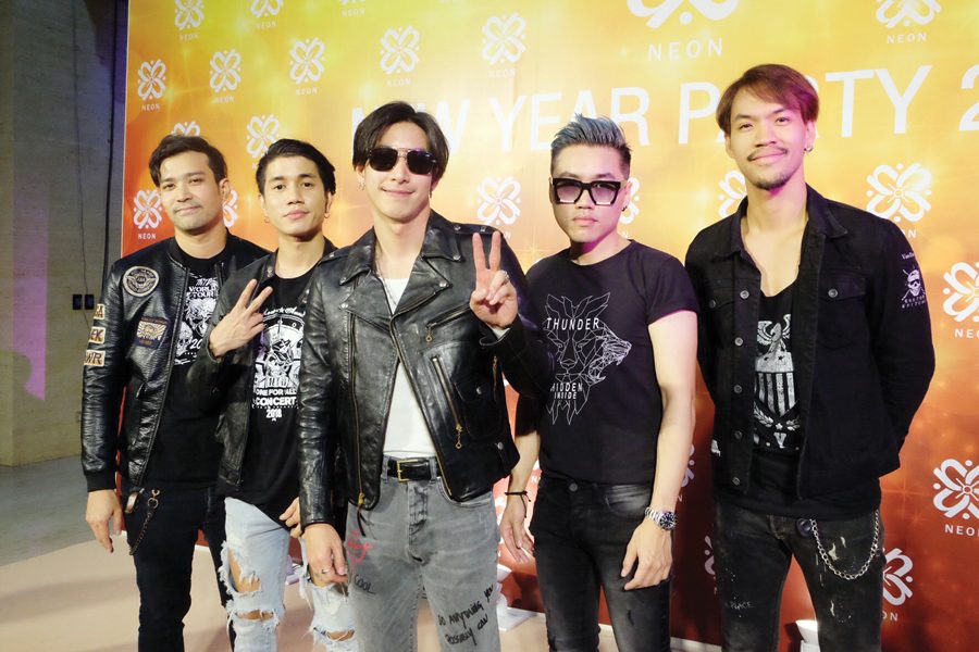 ‘โตโน่’เขินตอบสื่อเรื่อง‘ณิชา’