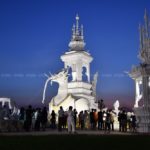 ประชาชนหลั่งไหล ชมเมรุลอย นกหัสดีลิงค์เทินบุษบก หลวงพ่อคูณ