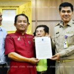 ร้องยุบ ไทยรักษาชาติ ดึงสถาบันฯโยงการเมือง! จี้ "ปรีชาพล" ลาออกโชว์สปิริต