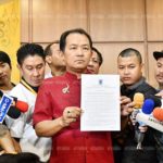 ร้องยุบ ไทยรักษาชาติ ดึงสถาบันฯโยงการเมือง! จี้ "ปรีชาพล" ลาออกโชว์สปิริต