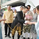 วาเลนไทน์เขตบางรักคึกคัก! คู่รักตำรวจ-ครูสุดหวาน คว้าทะเบียนสมรสทองคำ