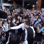 'ธนาธร' มีตติ้งชาวสยาม แห่รับท่วมท้น ไม่หวั่นถูกเร่งรัดคดี-อาจโดนฝากขัง(คลิป)