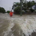 ฝนตกหนักสุดรอบ 100 ปี ออสซี่เผชิญอุทกภัย เสี่ยงท่วม 2 หมื่นหลังคาเรือน (คลิป)