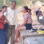 พ่อใจสลายรุดดูศพลูก 3 ขวบ หลังถูกแม่ปาดคอดับ เลิกทำแผนหวั่นสาว 19 คลั่ง