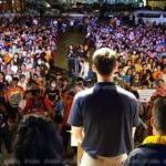 บรรยากาศ พรรคอนาคตใหม่ ปราศรัยใหญ่ เปิดตัวผู้สมัคร ส.ส.ปทุมธานี (ภาพชุด)