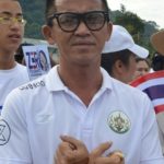พ่อแม่ช่วยกล่อม! พาลูกเข้ามอบตัว จะฆ่าตัวตายหนี เผยเหตุจูงใจ แทงอดีต สท.คนดัง