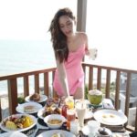 แซ่บทะลุบิกินี! บี น้ำทิพย์ อวดเซ็กซี่สุดสะท้าน ทำสมุยแทบลุกเป็นไฟ