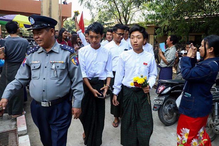 7นักศึกษาพม่าเจอคุก