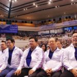 กระหึ่มฮอลล์!! พปชร. เปิดตัวยิ่งใหญ่ กองเชียร์ประกาศลั่น!! "ลุงตู่ๆๆๆ"