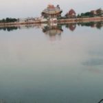 ไอ้กุด’หลุดกัดเหวอะ! จระเข้หลวงพ่อคูณโผล่สระหลังวัดบ้านไร่ งับคนทอดแห