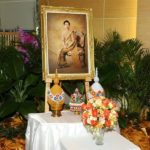 พล.อ.ท.ภักดี นำข้าราชบริพาร ลงนามถวายพระพร 'ฟ้าหญิงจุฬาภรณ์'-'พระองค์โสม'
