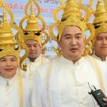 ฮือฮา! ผู้สมัครพรรคประชากรไทย แต่งชุดเทวดา สมัครส.ส. ลั่นมาช่วยไทยพ้นวิกฤต