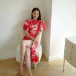 หมวยอินเตอร์ ญาญ่า ใส่กี่เพ้าผ่าสูง อวดเรียวขา อวยพรตรุษจีน