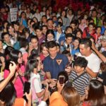 บรรยากาศ พรรคอนาคตใหม่ ปราศรัยใหญ่ เปิดตัวผู้สมัคร ส.ส.ปทุมธานี (ภาพชุด)