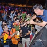 บรรยากาศ พรรคอนาคตใหม่ ปราศรัยใหญ่ เปิดตัวผู้สมัคร ส.ส.ปทุมธานี (ภาพชุด)