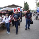 'ฟลุค เดอะสตาร์' พา ทษช. ช่วย 'ปอย ตรีชฎา' หาเสียง แฟนคลับงัดกล้องขอถ่ายรูป