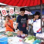 'ฟลุค เดอะสตาร์' พา ทษช. ช่วย 'ปอย ตรีชฎา' หาเสียง แฟนคลับงัดกล้องขอถ่ายรูป
