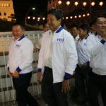 ชัชชาติ นำทีมเพื่อไทย ขอพร ย่าโม วีรสตรีโคราช ลอดซุ้มประตูชุมพล เอาฤกษ์เอาชัย