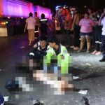 ลุงขับรถบรรทุก เกิดหลับใน พุ่งชนอัดท้ายรถสองแถว ดับ 1-บาดเจ็บ 5