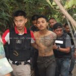 ล็อกตัว! ทหารคลั่ง ควงแฟนสาวปล้น M 16 ทำหน้าท้าทายสุดกวน...