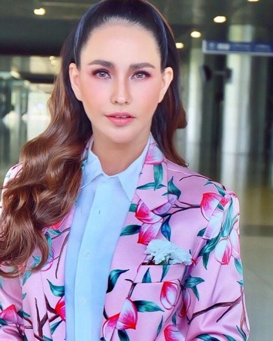 แหม่ม วิชุดา