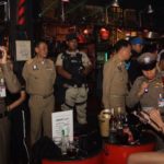 บุกตรวจผับดังย่านรัชดาฯ เซอร์ไพรส์นักเที่ยว วันแห่งความรัก