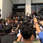 'ธนาธร' พบอัยการ มอบตัวคดี พรบ.คอมพ์ ปม วิจารณ์พลังดูด คสช.! (คลิป)