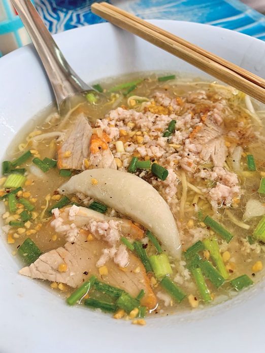 ก๋วยเตี๋ยวตาง้วน