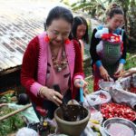 ชมวิว-ชิมส้มตำสตรอเบอรี่ สุดชื่นมื่นบนภูหินร่องกล้า