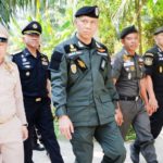 ‘บิ๊กอวบ’ นำทีม ตรวจค้นปราบยาเสพติด ตามนโยบาย ‘กระบี่ร่มเย็น’