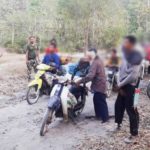 หอบลูกนอนรอหน้าโรงพัก ชาวบ้านไร้เงินประกัน ถูกจับตัดสมุนไพรในป่าสงวน